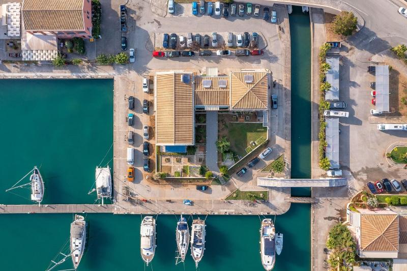 Ianos Hotel - Genel