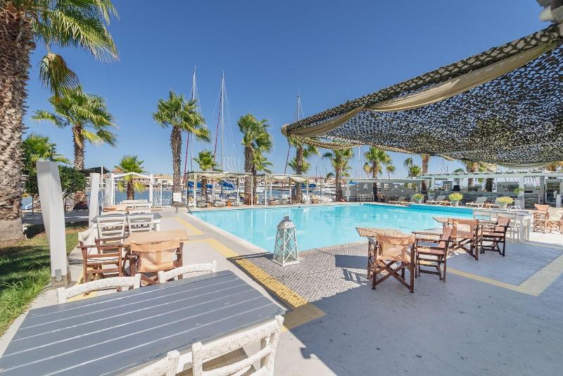 Ianos Hotel - Havuz
