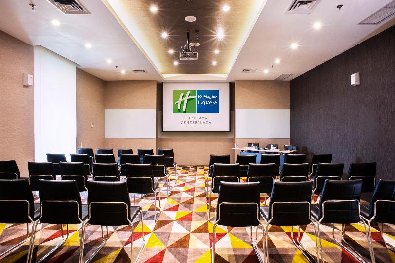 Holiday Inn Express Surabaya CenterPoint - Toplantı