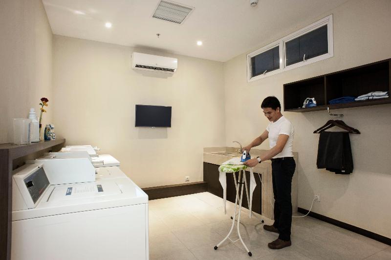 Holiday Inn Express Surabaya CenterPoint - Genel