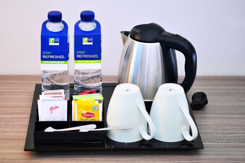 Holiday Inn Express Surabaya CenterPoint - Genel