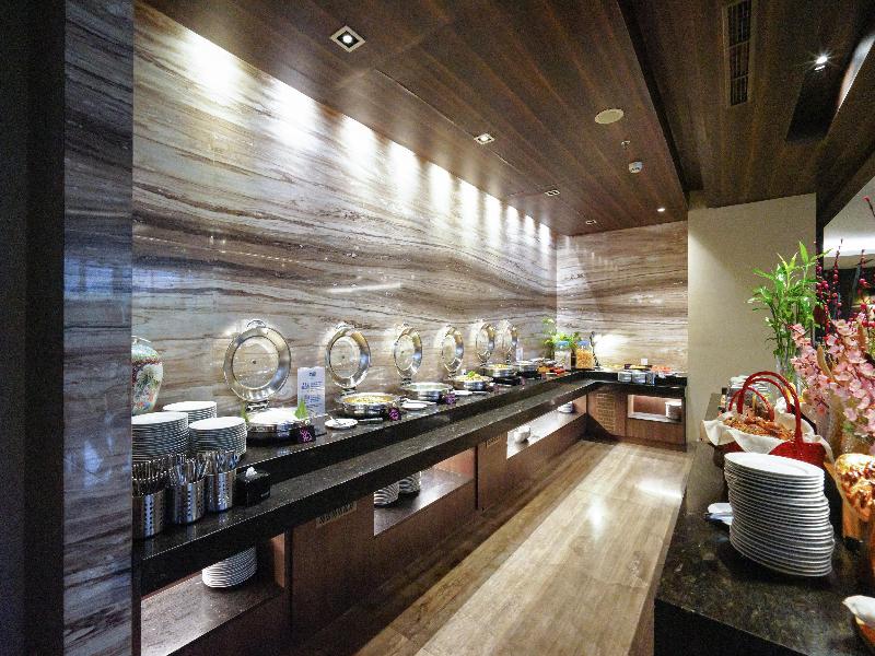 Holiday Inn Express Surabaya CenterPoint - Restoran