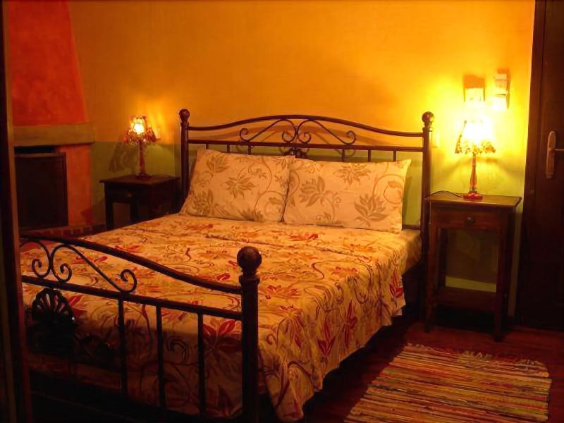 Mythos Guesthouse - Oda