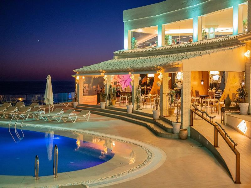 Onhotels Ocean Front - Havuz