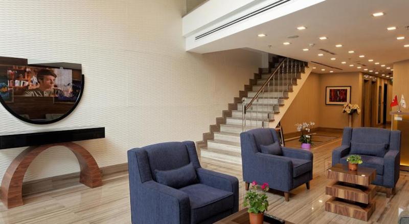 Inera Hotel Pendik - Lobi