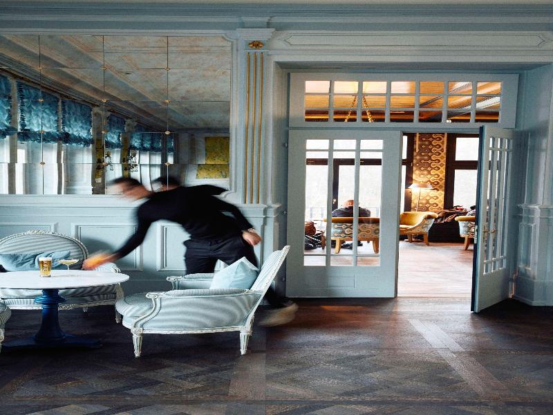 Château Gütsch - Toplantı