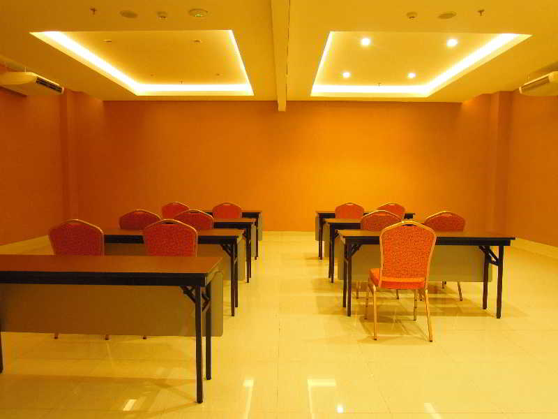 Whiz Prime Kelapa Gading fotoÄŸrafÄ±