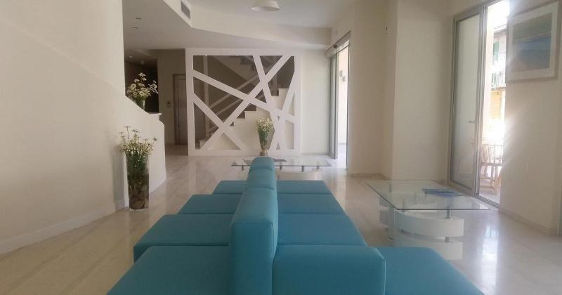 Grand Theoni Hotel Suites & Spa - Lobi