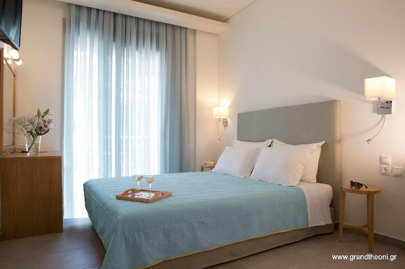 Grand Theoni Hotel Suites & Spa - Oda