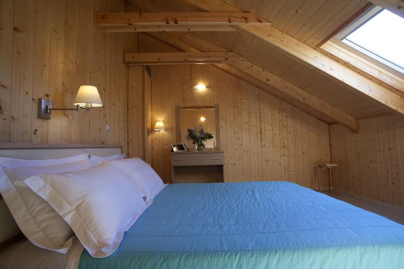 Grand Theoni Hotel Suites & Spa - Oda
