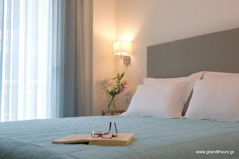 Grand Theoni Hotel Suites & Spa - Oda