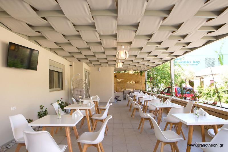 Grand Theoni Hotel Suites & Spa - Restoran