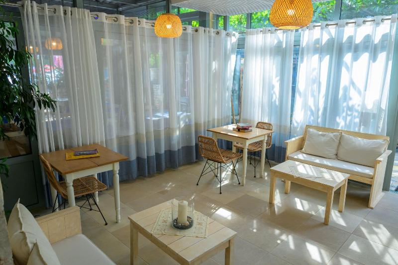 Rouda Bay Beach Hotel - Lobi