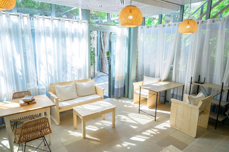 Rouda Bay Beach Hotel - Lobi
