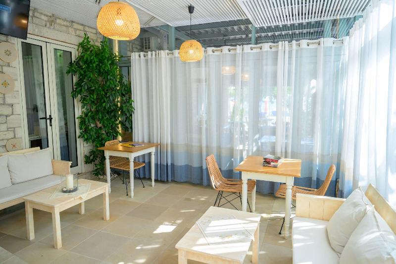 Rouda Bay Beach Hotel - Lobi