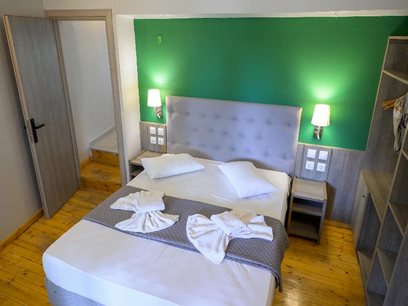 Rouda Bay Beach Hotel - Oda