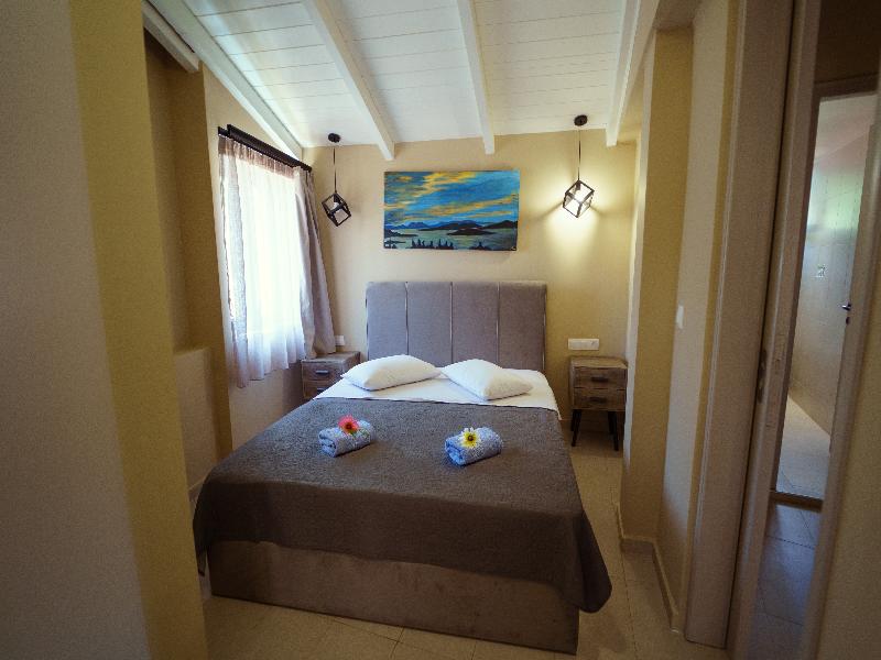 Rouda Bay Beach Hotel - Oda