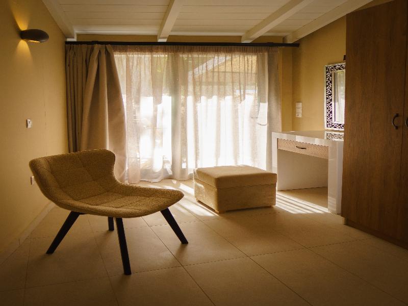 Rouda Bay Beach Hotel - Oda