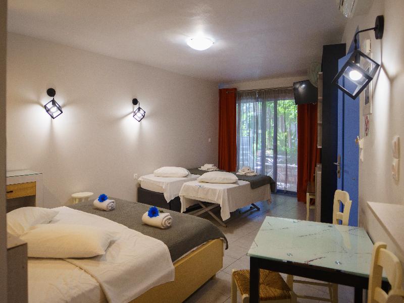 Rouda Bay Beach Hotel - Oda