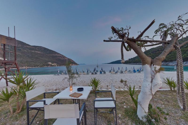Rouda Bay Beach Hotel - Plaj