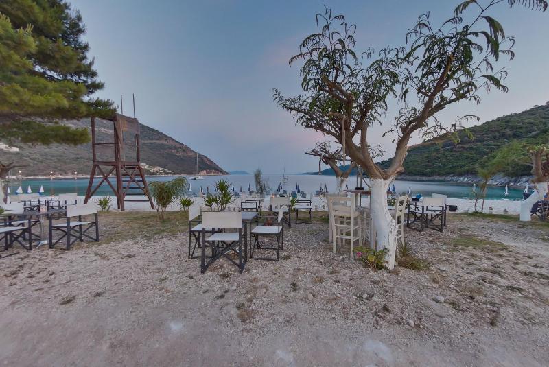 Rouda Bay Beach Hotel - Plaj
