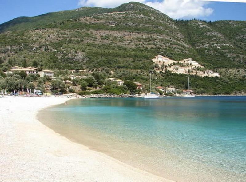 Rouda Bay Beach Hotel - Plaj
