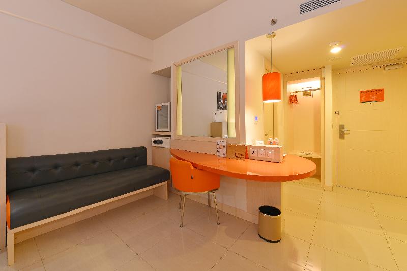 HARRIS Hotel And Convention Ciumbuleuit Bandung - Oda