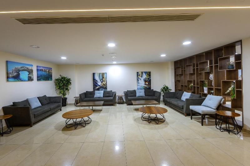 Tofinis Hotel - Lobi