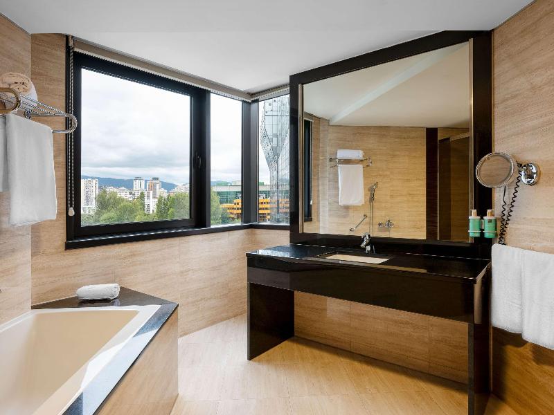 Movenpick Hotel Sarajevo - Oda