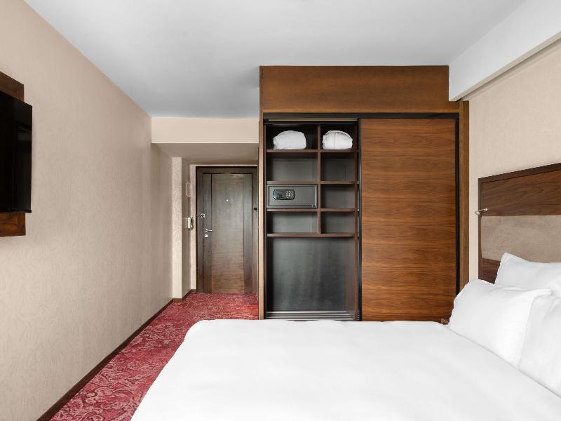 Movenpick Hotel Sarajevo - Oda