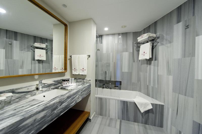 Ramada Plaza By Wyndham Trabzon - Oda