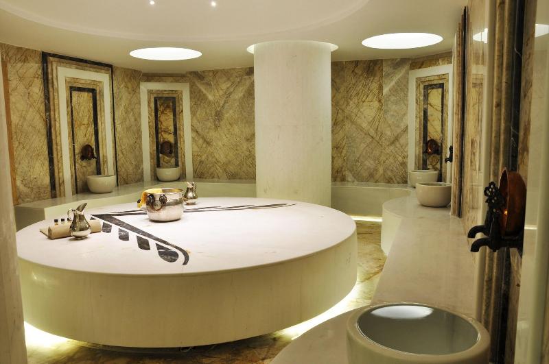 Veyron Hotels - Aktivite