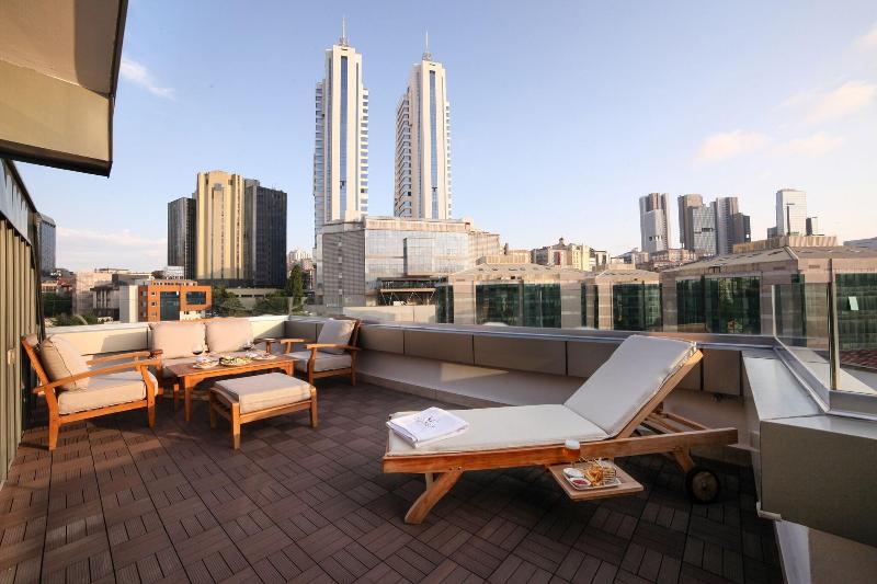 Veyron Hotels - Teras