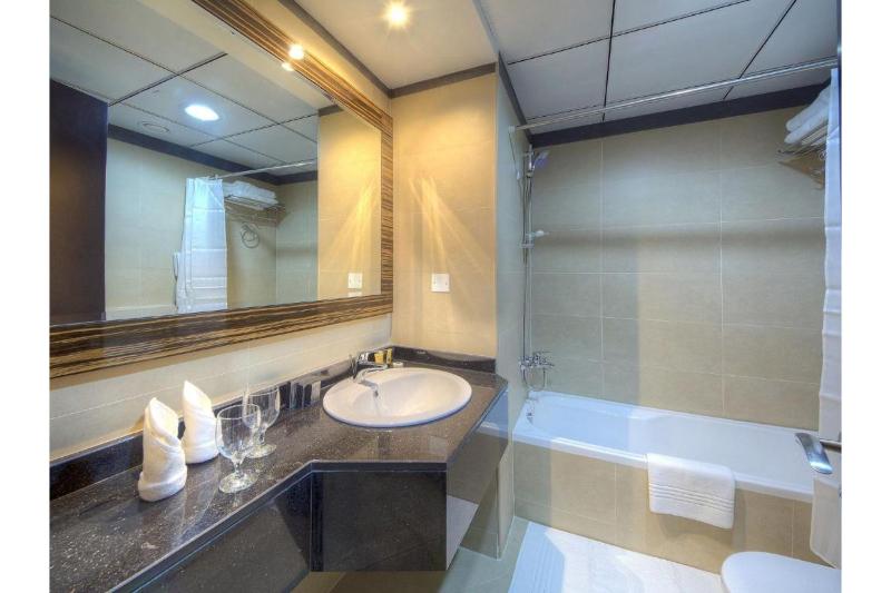 Orchid Vue Hotel - Oda
