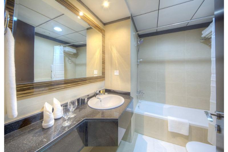 Orchid Vue Hotel - Oda