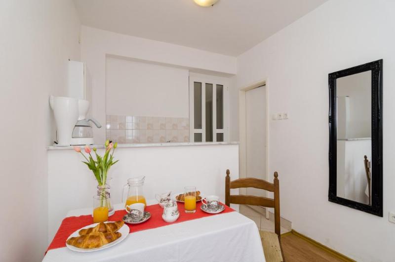 Guesthouse Home Sweet Home - Oda