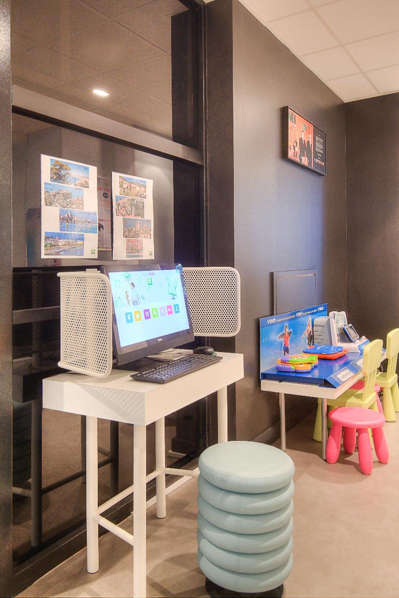 ibis Styles Nice Centre Gare - Lobi