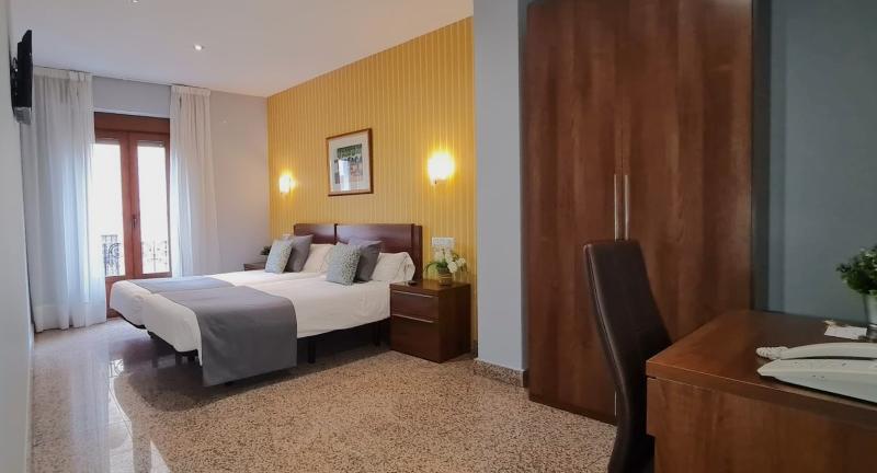Hotel Arcos Catedral - Oda