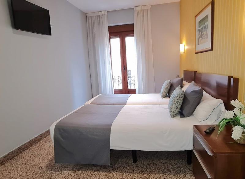Hotel Arcos Catedral - Oda