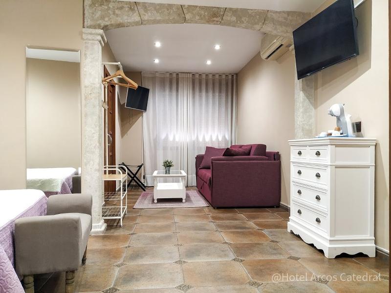 Hotel Arcos Catedral - Oda