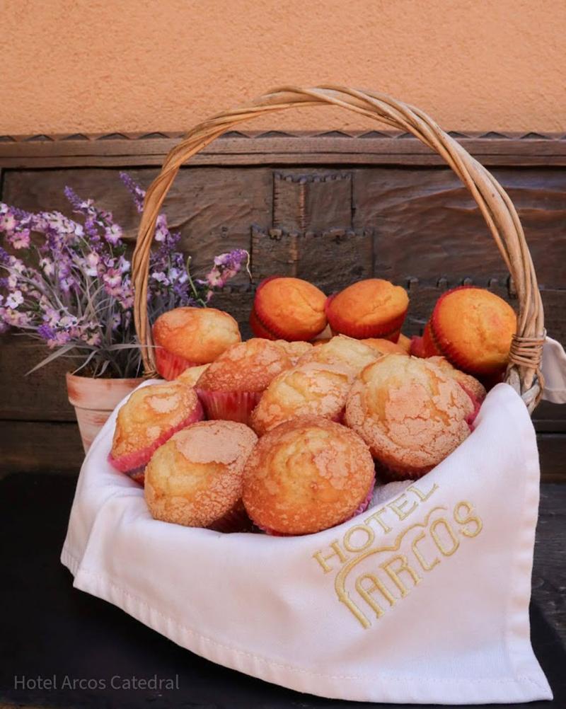 Hotel Arcos Catedral - Restoran