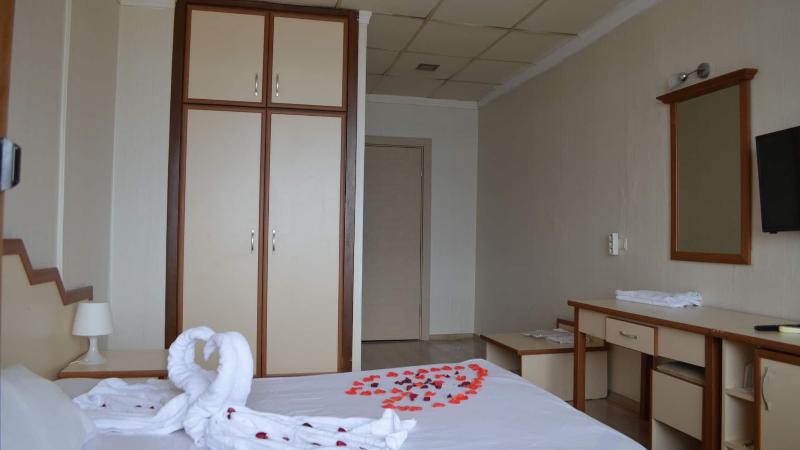 Ayvalik Palas Hotel - Oda
