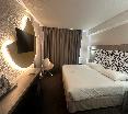 ibis Styles Lyon Gorge de Loup Saphir oda fotoğrafı