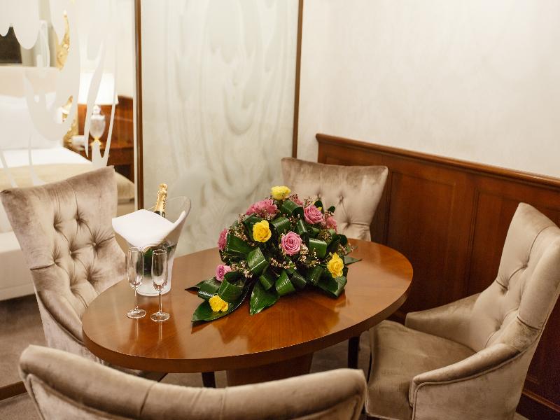 International Iasi Hotel - Oda