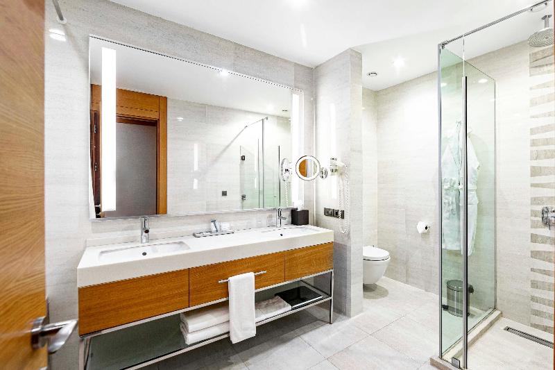 Holiday Inn Baku - Oda
