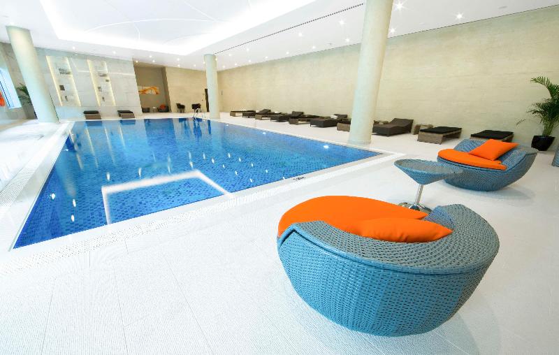 Holiday Inn Baku - Havuz