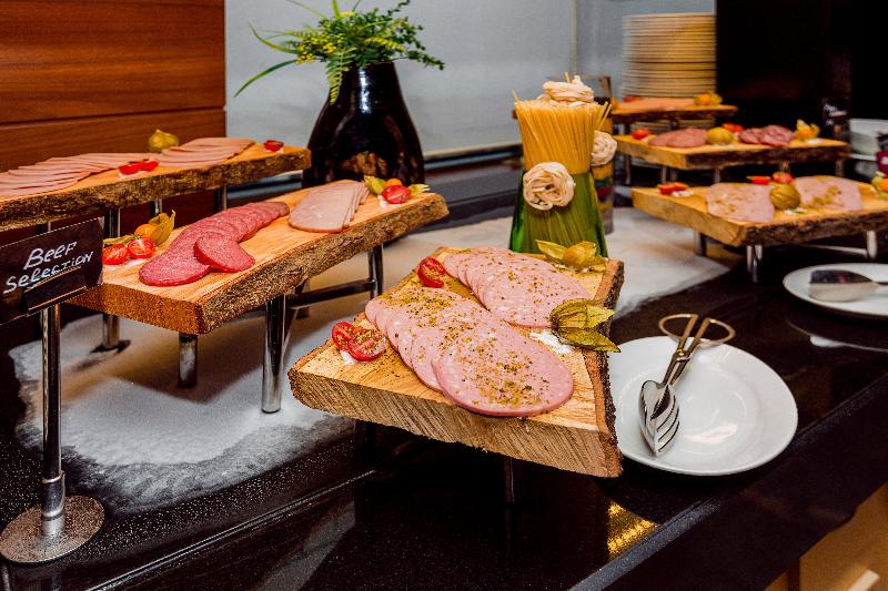 Holiday Inn Baku - Restoran