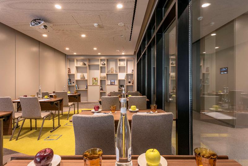 Radisson Blu Hotel Marrakech Carré Eden - Toplantı