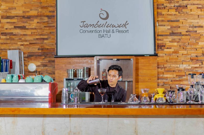 Jambuluwuk Convention Hall Resort Batu - Bar