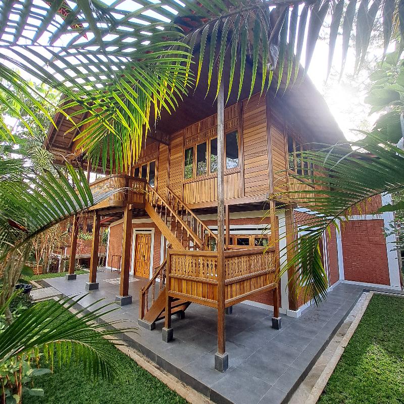 Jambuluwuk Convention Hall Resort Batu - Oda